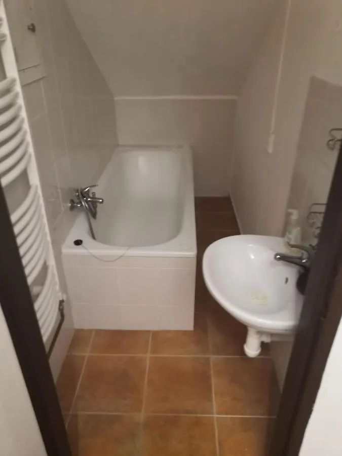 Apartment Economy Flat 18 Minutes From Vaclavske Namesti Prague